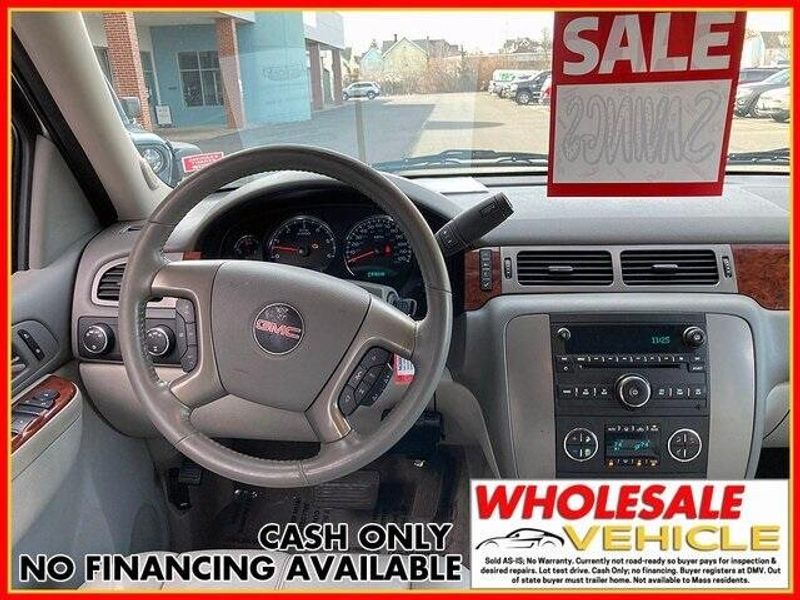2012 GMC Yukon XL 1500 SLT 1500Image 13