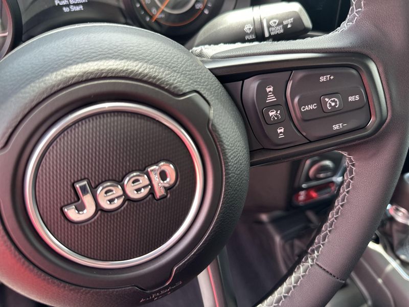 New 2025 Jeep Gladiator Rubicon X 4x4Image 25