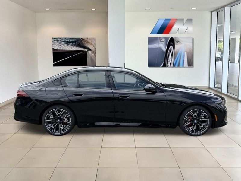 2025 BMW i5 eDrive40Image 5