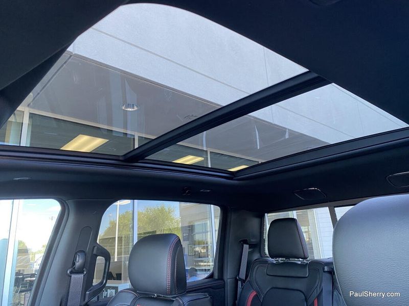 New 2026 RAM 1500 Rho Crew Cab 4x4 5'7' Box
