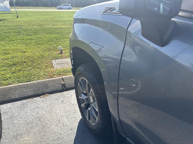 2019 Chevrolet Silverado 1500 RSTImage 13