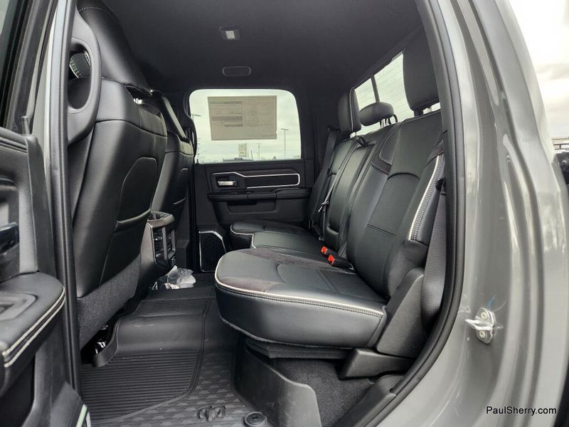 New 2026 RAM 3500 Laramie Crew Cab 4x4 6'4' Box