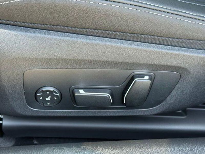 New 2026 BMW 4 Series M440iImage 18