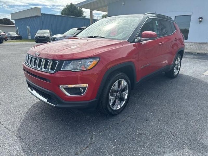 2021 Jeep Compass LimitedImage 3