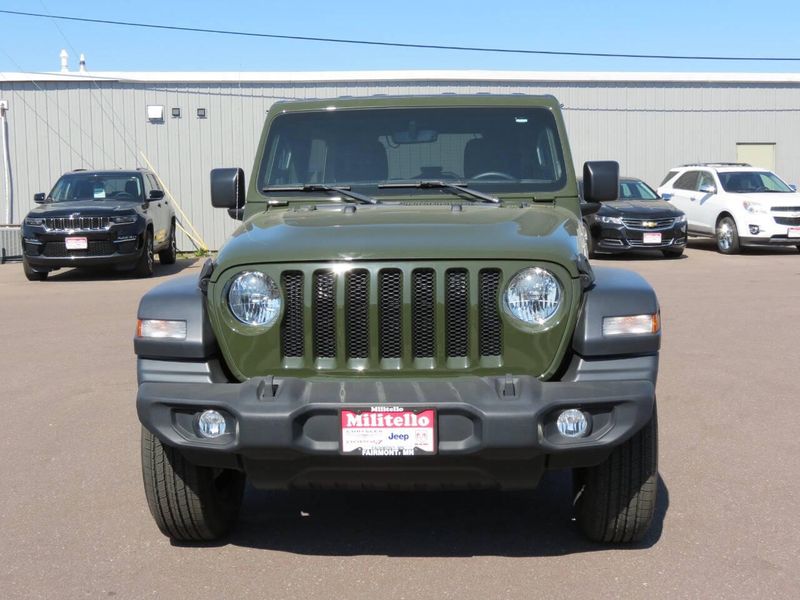 2022 Jeep Wrangler Unlimited Sport 4x4 4dr SUVImage 7