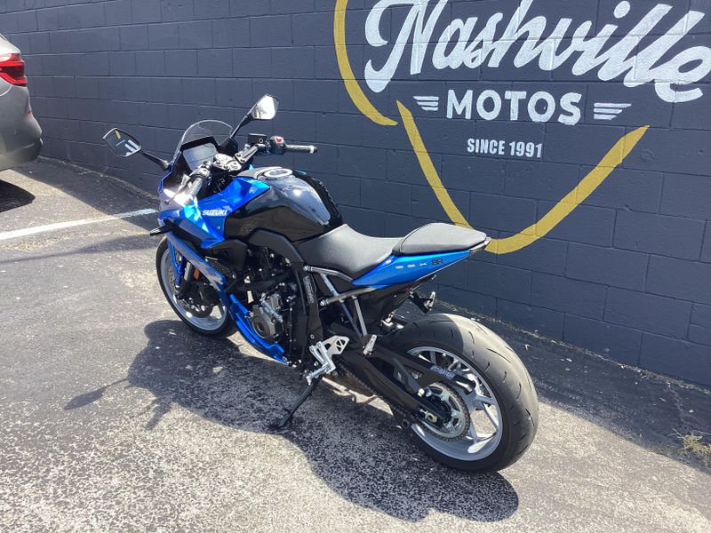 2024 Suzuki GSXS 8R 