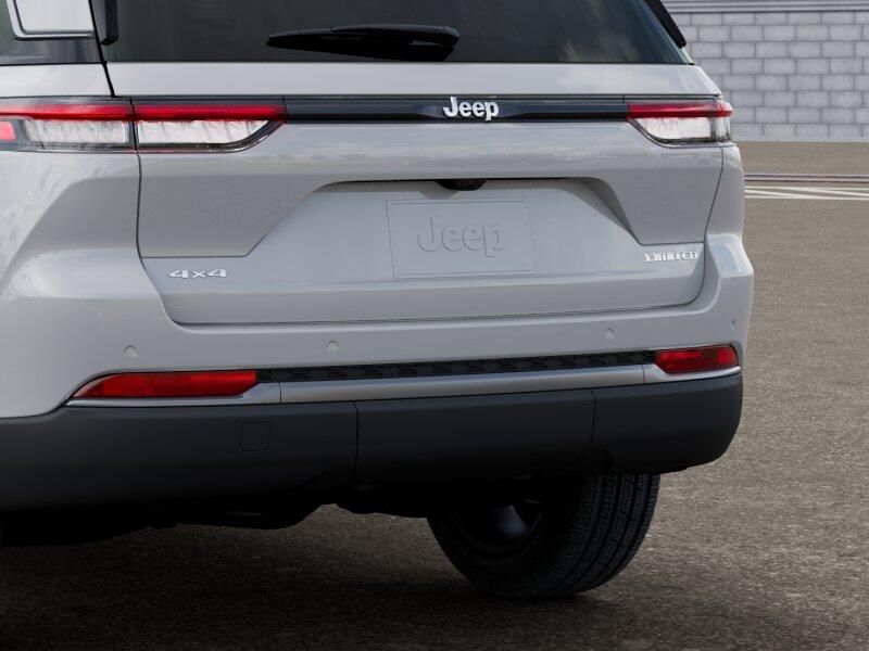 New 2026 Jeep Grand Cherokee Limited 4x4Image 13
