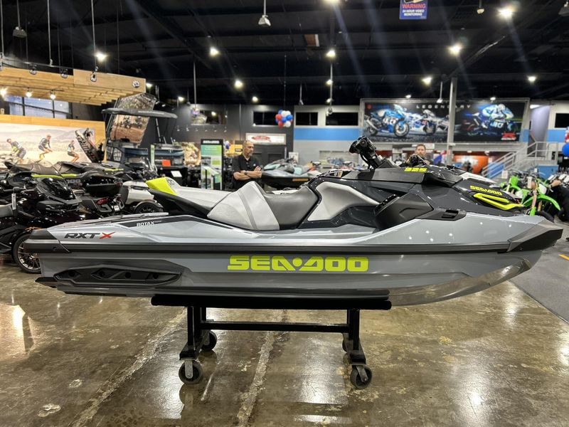 New 2025 Sea-Doo RXT-X 325 (SOUND SYSTEM) Image 17