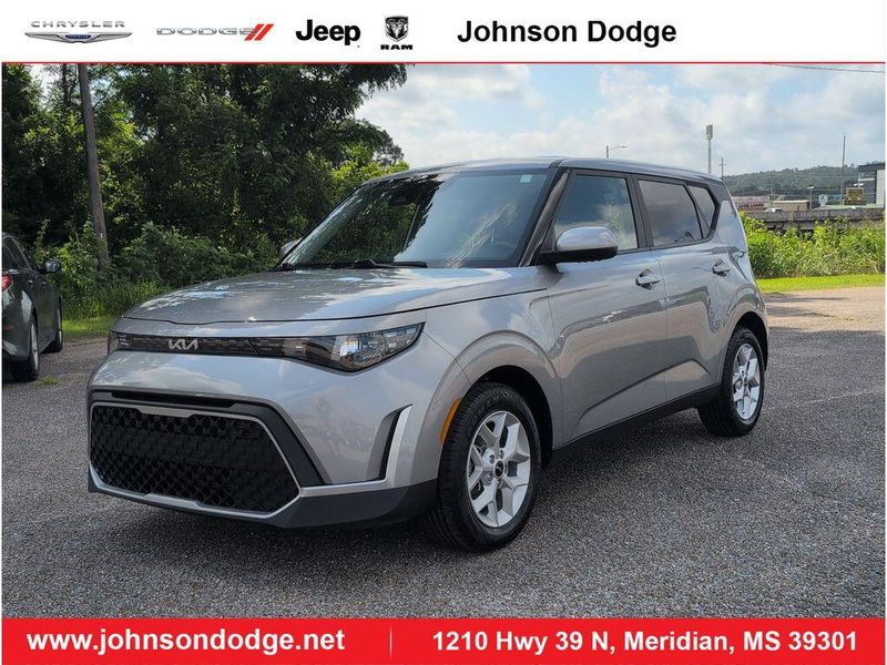 Used 2024 Kia Soul LXImage 1