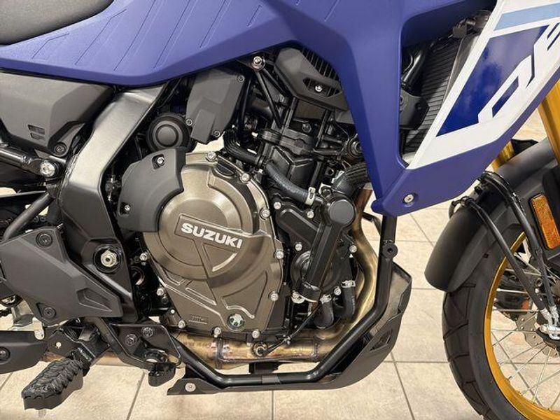 New 2024 Suzuki V-STROM 800DE Image 23
