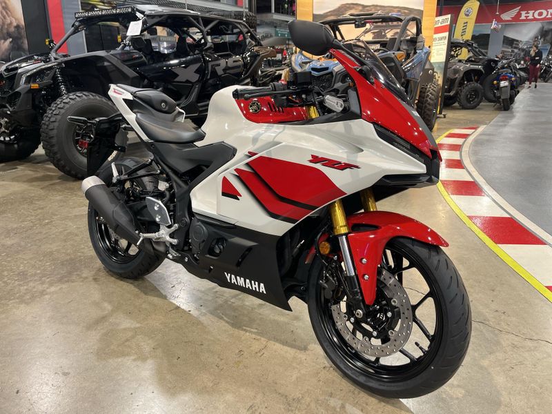 New 2026 Yamaha YZF-R3 ABS CA 70TH ANNIVERSARY EDITION Image 18