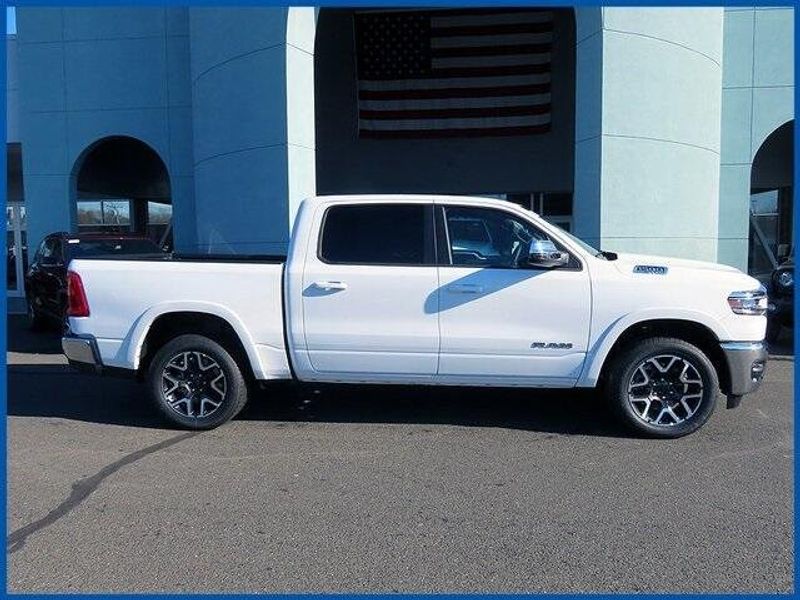 2025 RAM 1500 LaramieImage 2