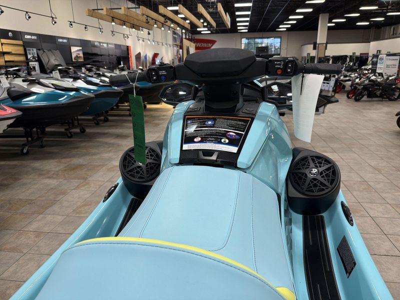 New 2025 Yamaha VX LIMITED HO Image 21