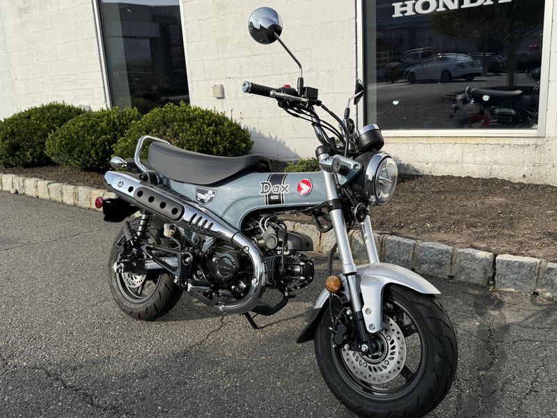 2025 Honda DAX 125Image 2