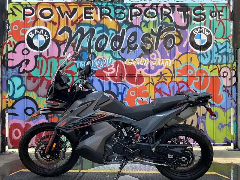 2022 KTM Adventure 890 Image 6