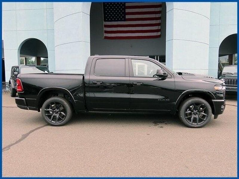 2025 RAM 1500 LaramieImage 2