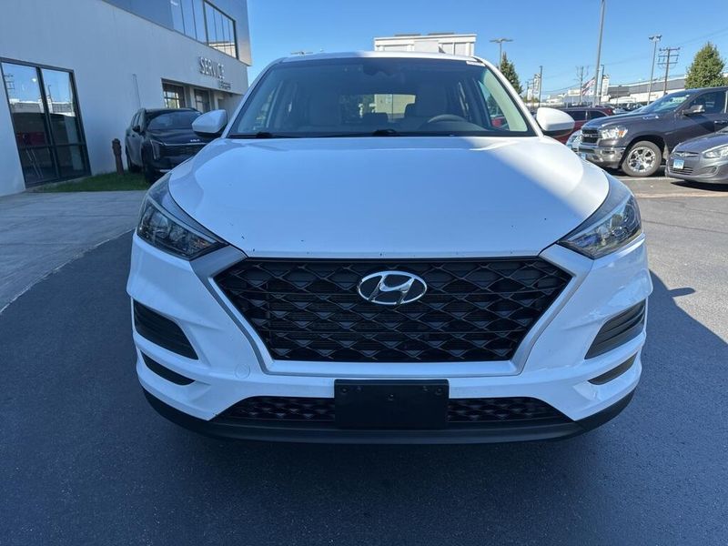 2019 Hyundai Tucson SE photo 3