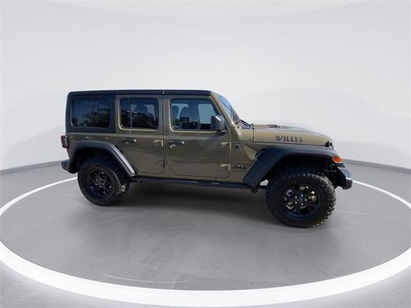 2025 Jeep Wrangler 4-door WillysImage 9
