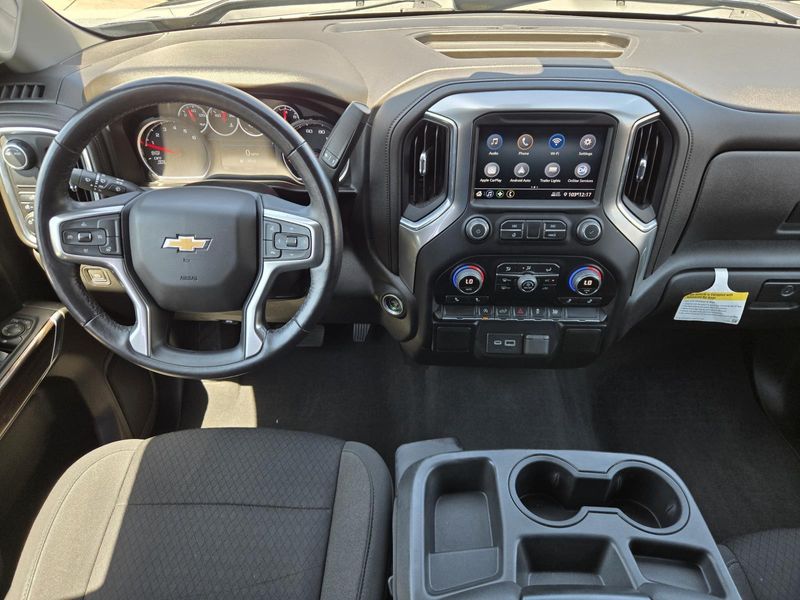 Used 2022 Chevrolet Silverado 1500 LTD 2WD Crew Cab 147 LT