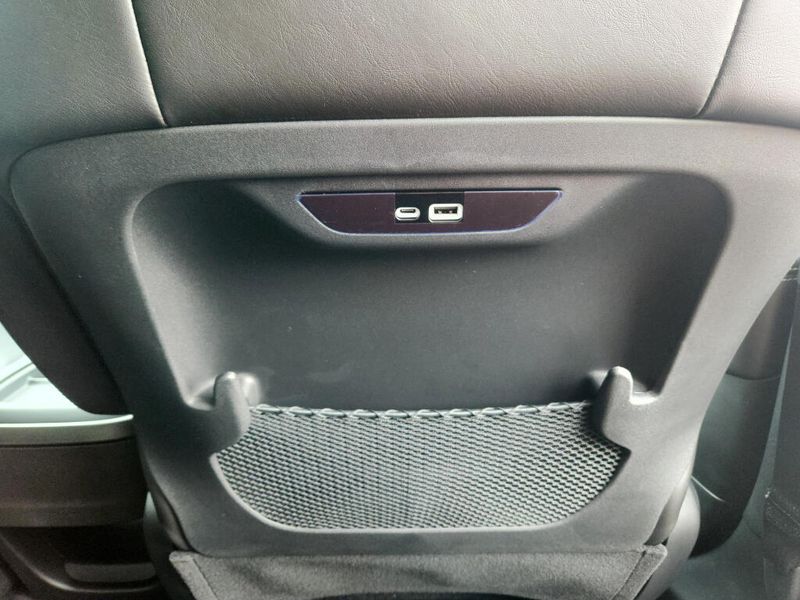 New 2027 Chrysler Pacifica Select