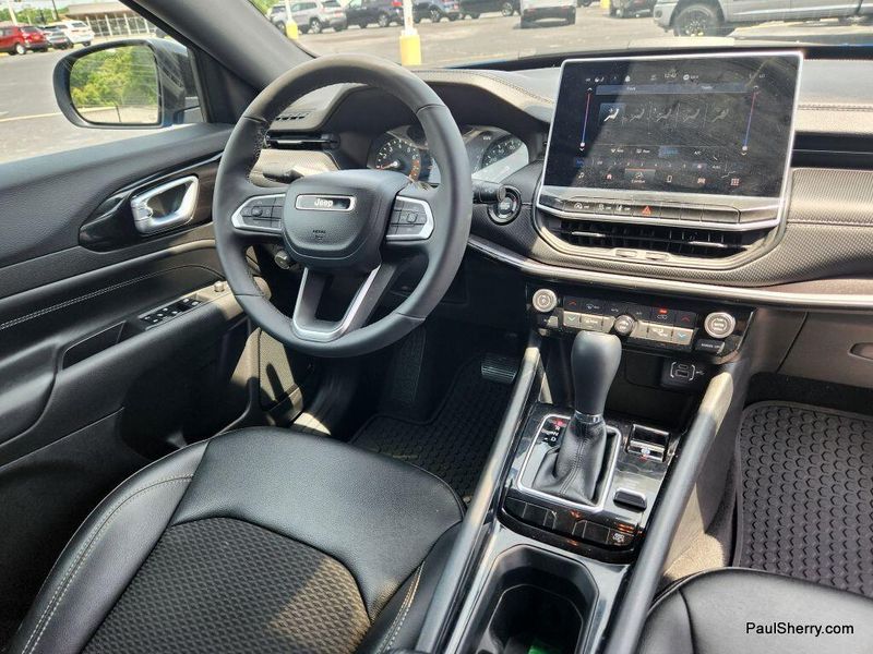 2023 Jeep Compass AltitudeImage 28