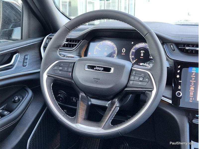 New 2026 Jeep Grand Cherokee L Limited Reserve 4x4