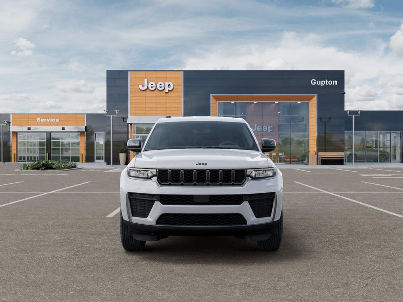 New 2026 Jeep Grand Cherokee L Laredo Altitude 4x4Image 6