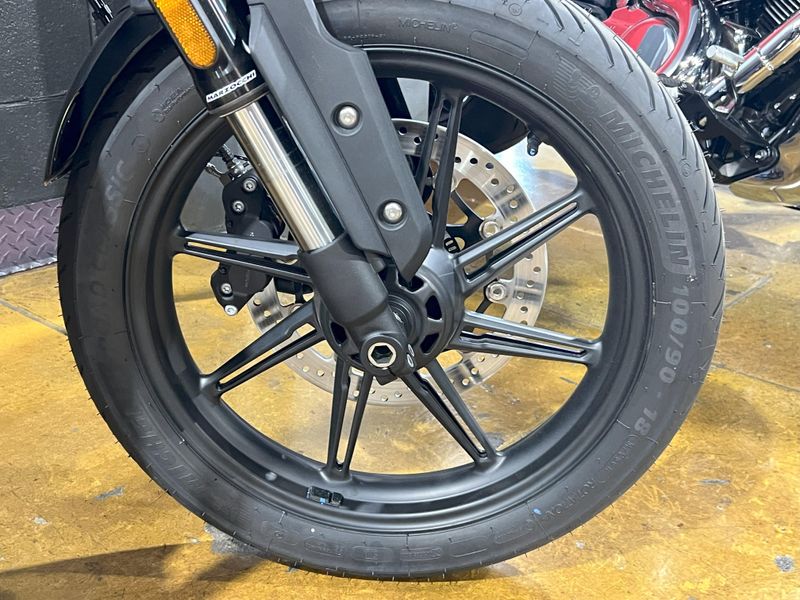 2025 Triumph SPEED TWIN 900 Image 11