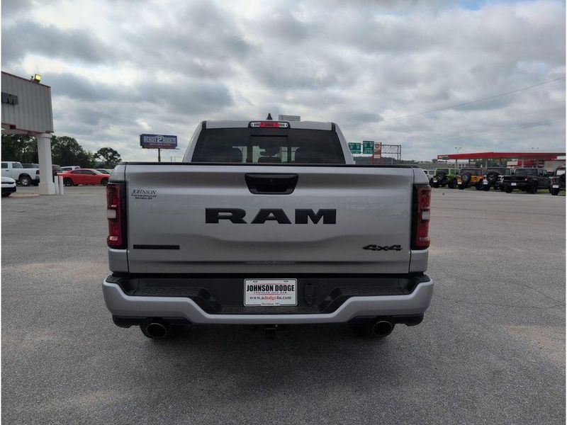 2025 RAM 1500 Big Horn Crew Cab 4x4 5