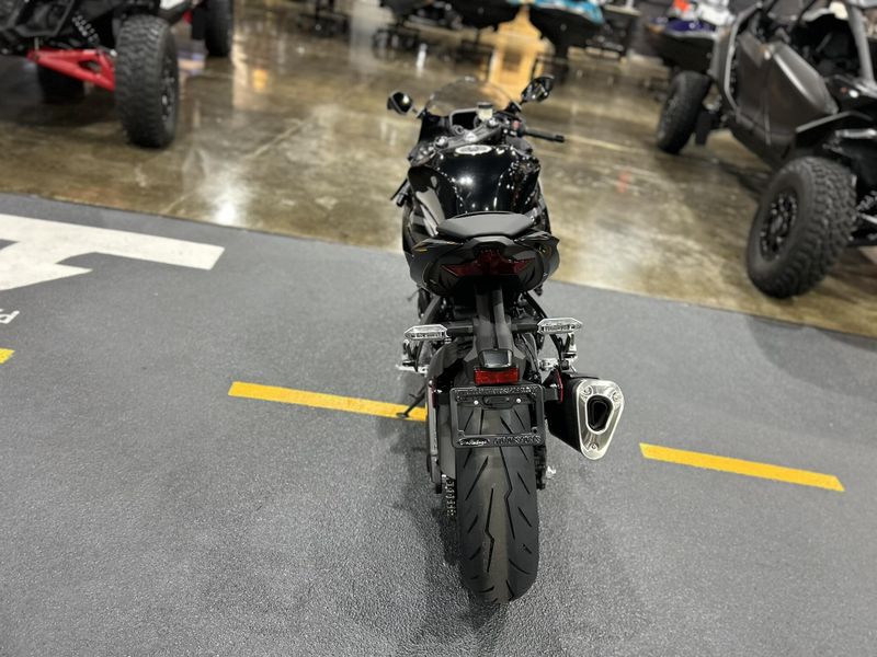 New 2026 Kawasaki NINJA ZX-6R Image 3