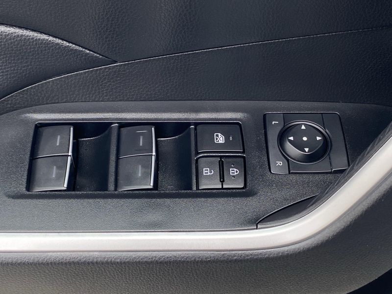 2024 Toyota RAV4 Image 20