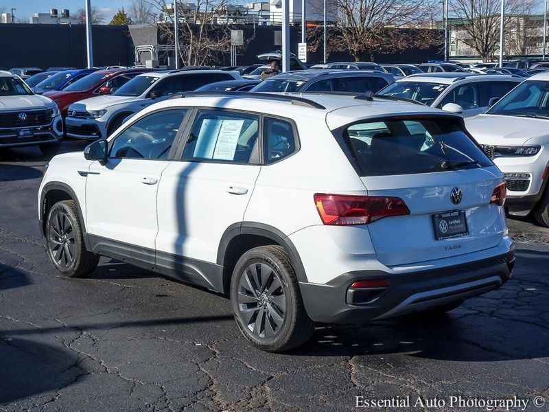 2023 Volkswagen Taos S photo 4