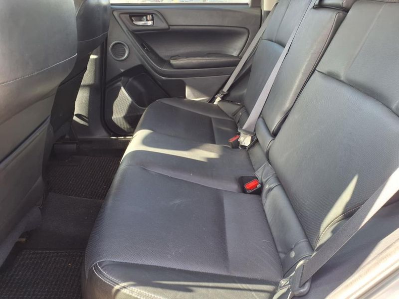 Used 2016 Subaru Forester 2.5i LimitedImage 11