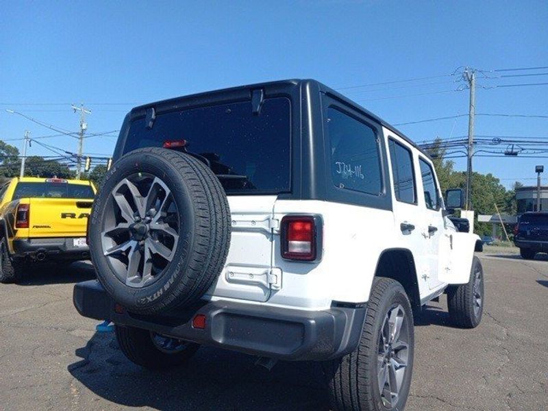 New 2024 Jeep Wrangler 4xE Garavel Jeep Norwalk CT 06851