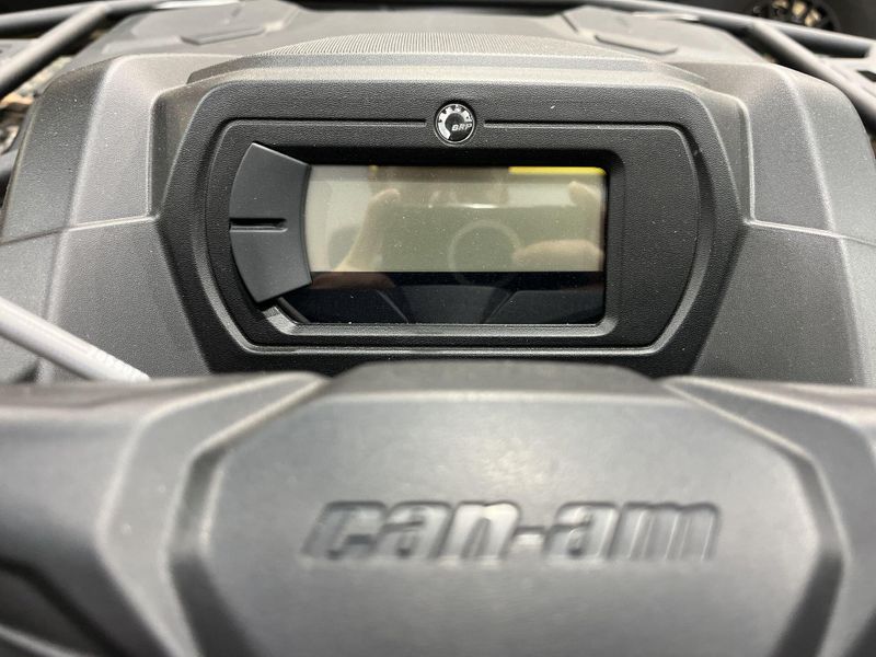 New 2026 Can-Am OUTLANDER DPS 700 Image 16
