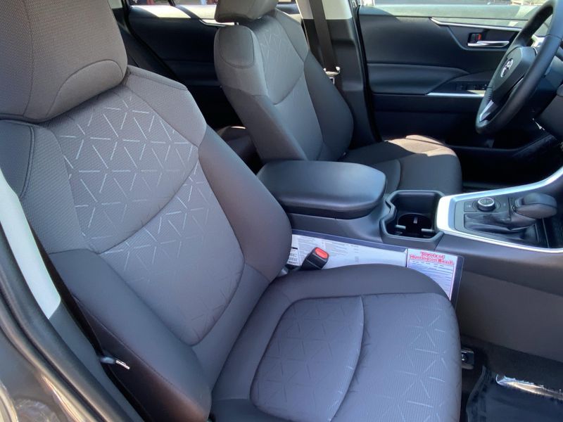 New 2025 Toyota RAV4 Hybrid XLEImage 11