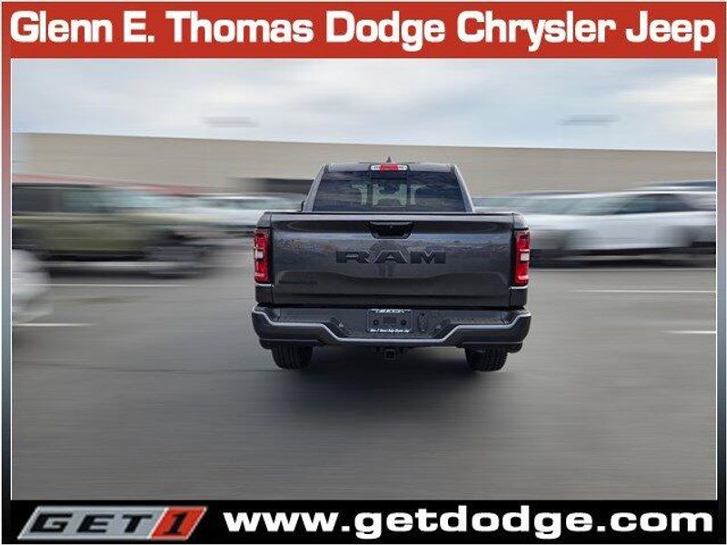 2025 Ram 1500 Big Horn photo 4