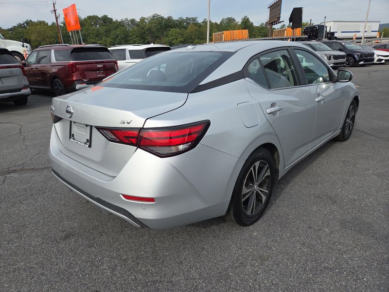 2023 Nissan Sentra SV photo 3