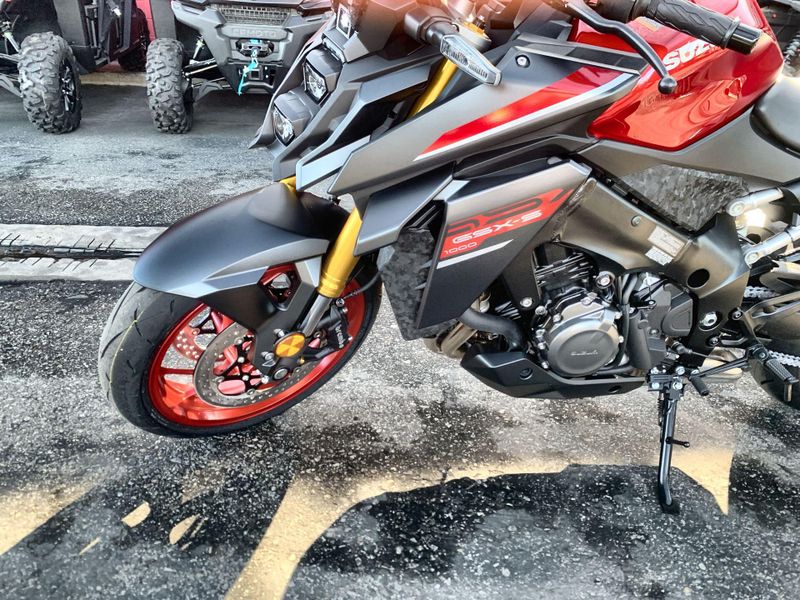 New 2026 Suzuki GSX-S1000 Image 11