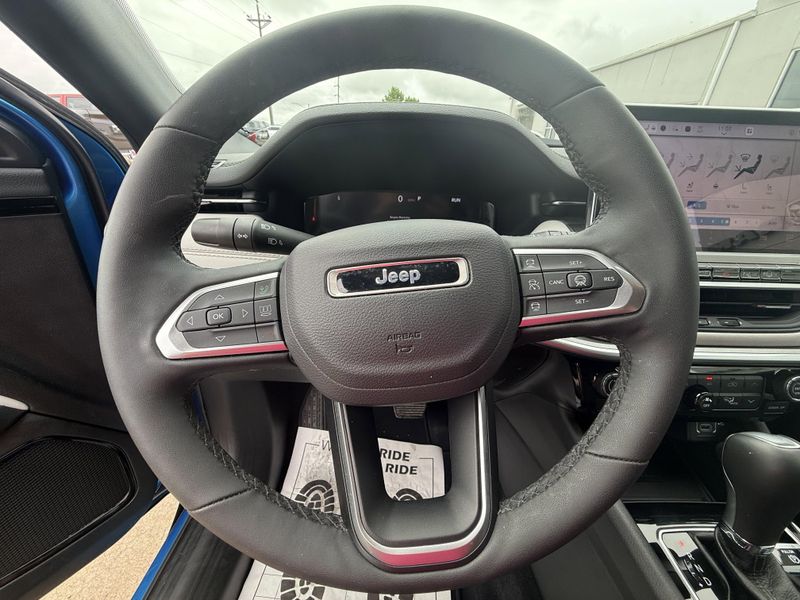 Used 2024 Jeep Compass LimitedImage 24