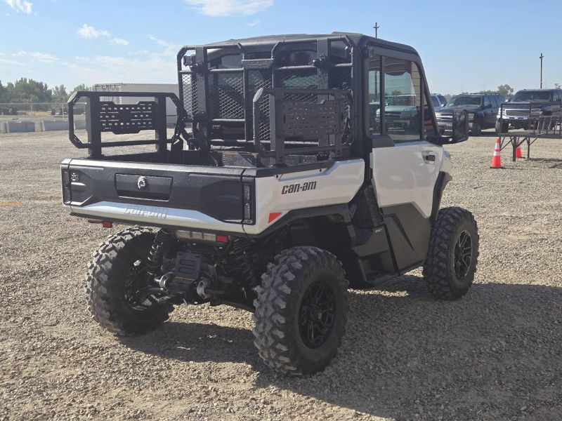 New 2027 Can-Am DEFENDER XU LTD HD11 Image 6