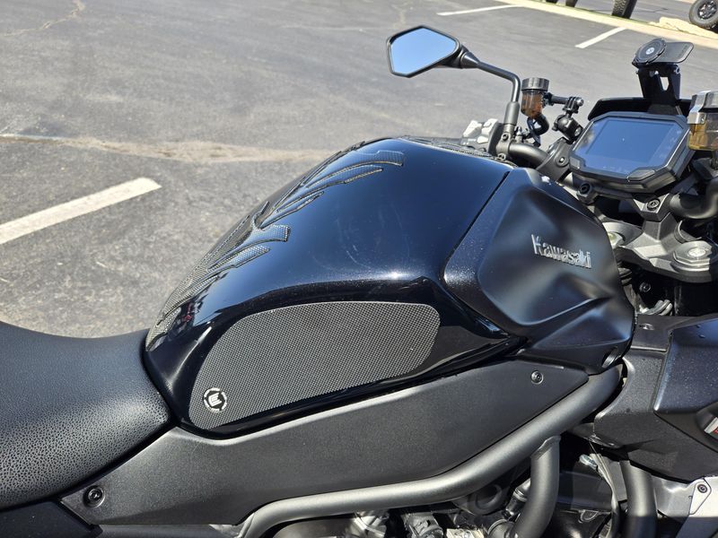 2021 Kawasaki Z H2 Base Image 15