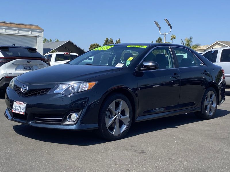 2012 Toyota Camry SEImage 8