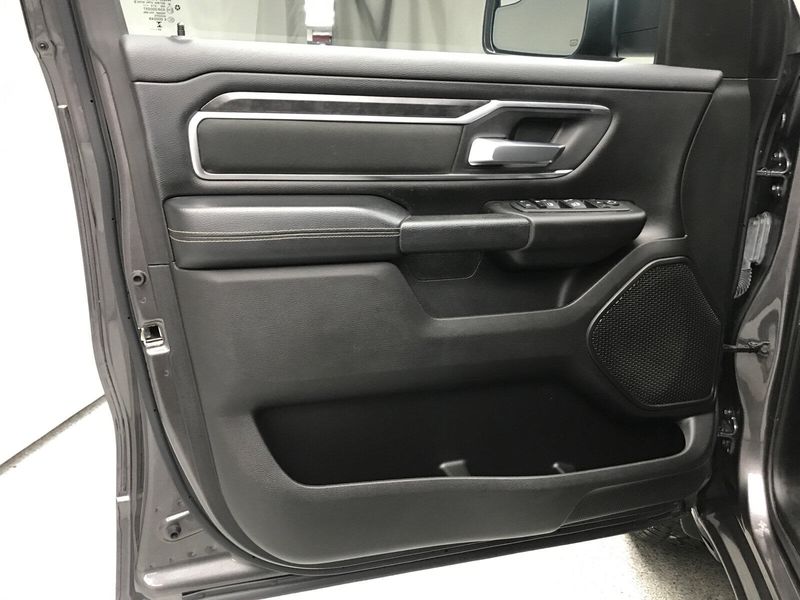 2024 Ram 1500 Big Horn Lone Star photo 3