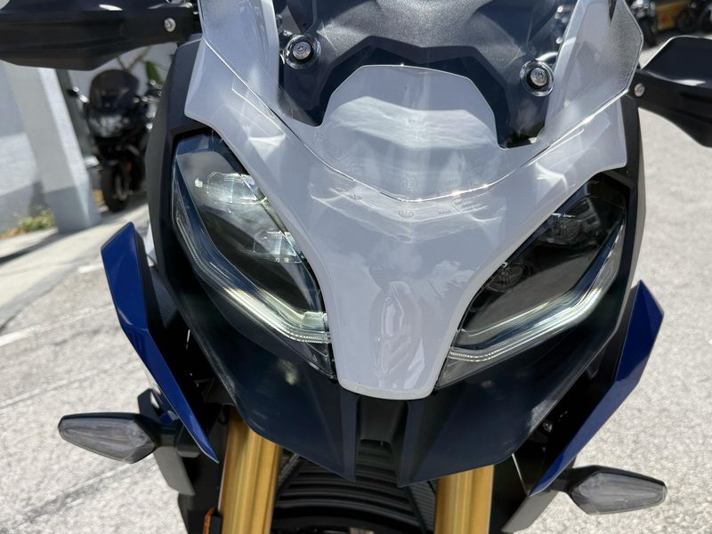 2026 BMW F 900 XR