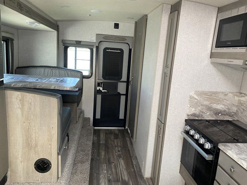 2024 ARCTIC FOX 1150 W/Gen Image 7