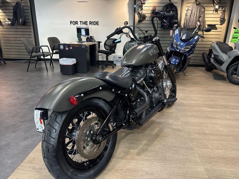 Used 2019 Harley-Davidson SOFTAIL STREET BOB Image 13