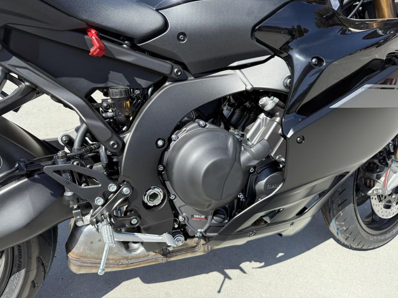 New 2025 Yamaha YZF-R9 Image 11