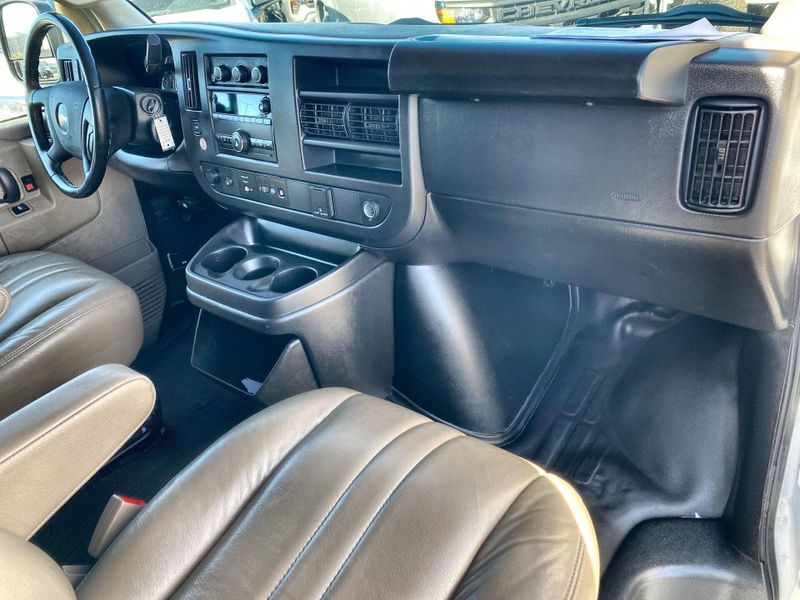 Used 2023 Chevrolet Express Cargo Van Work VanImage 25