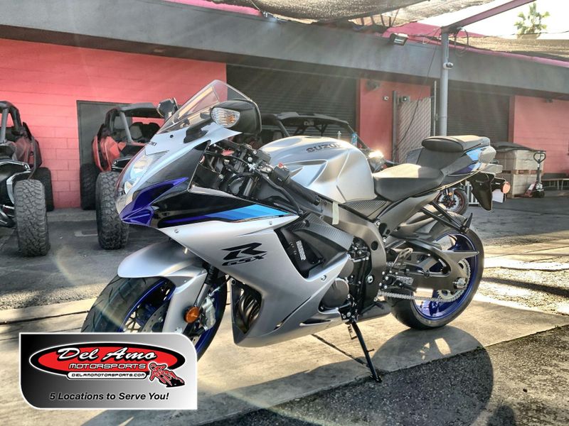 New 2026 Suzuki GSX-R600 Image 1